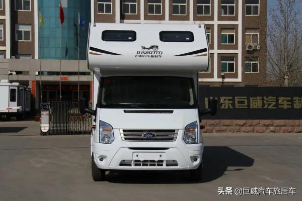 國六福特自動擋房車，裝配升級，細節更加人性化