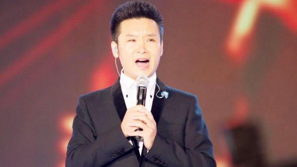 歌唱家劉和剛:農村小子娶世界小姐,父母與岳父母同屋簷安享晚年 歌唱家劉和剛:農村小子娶世界小姐,父母與岳父母同屋簷安享晚年