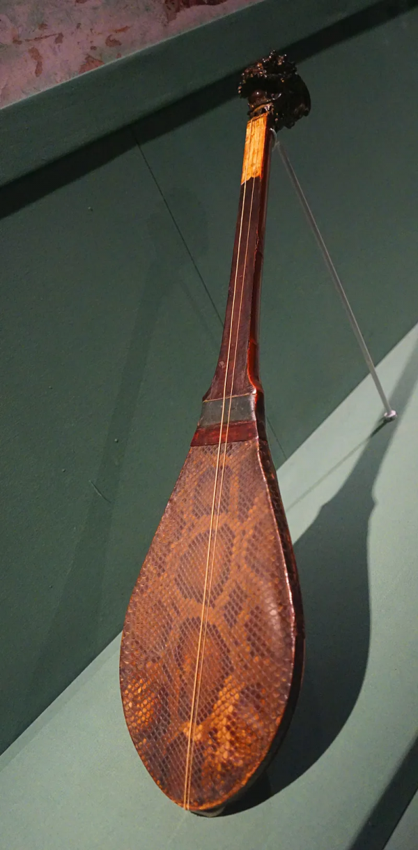 為了敦煌特展,故宮拿出了秘藏60年的大小忽雷 為了敦煌特展,故宮拿出了秘藏60年的大小忽雷