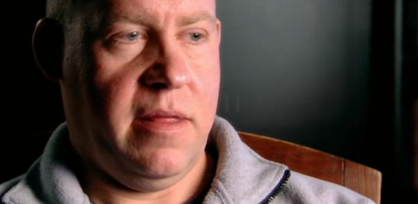 美國囚犯模仿肖申克越獄成功，留下一張紙條，氣得監獄長自盡