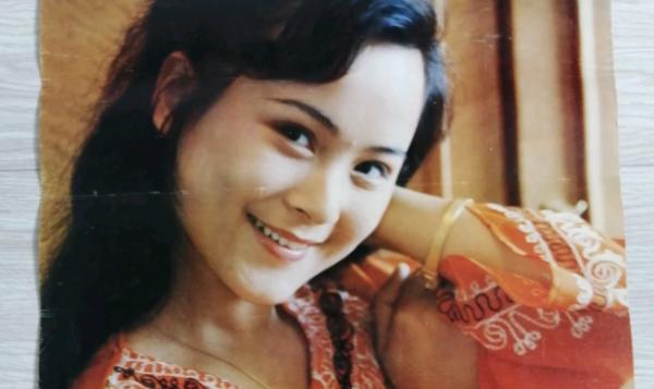 80年代當紅女星朱碧雲,巔峰時隱退遠走美國,如今過得怎麼樣了? 80年代當紅女星朱碧雲,巔峰時隱退遠走美國,如今過得怎麼樣了?