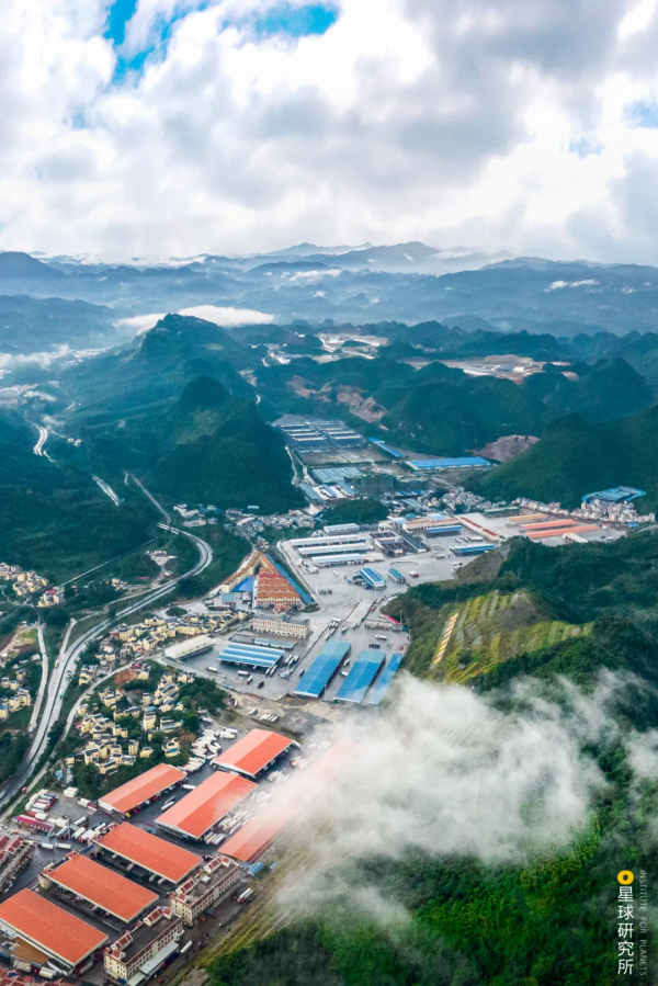 出發!穿越中國最長國道219 出發!穿越中國最長國道219