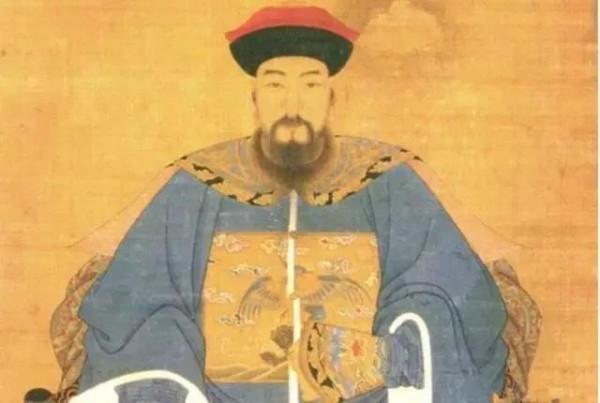 她被選秀入宮，卻獨攬大權伴隨四代帝王，她的故事比想象的更精彩