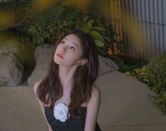 成龍新電影班底豪華，卻因2位“關係戶”被嘲，網友：爛片預定