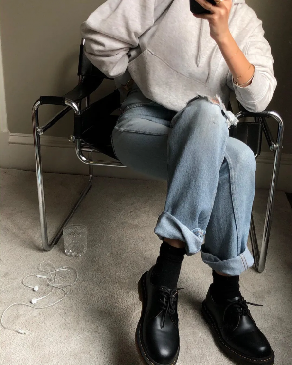 今秋馬丁靴+厚外套火了!又美又撩,洋氣炸了 今秋馬丁靴+厚外套火了!又美又撩,洋氣炸了