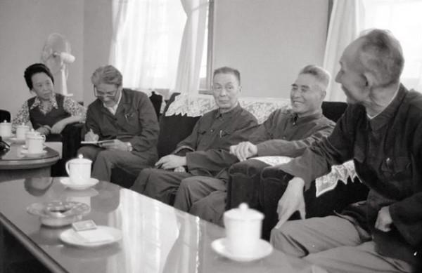 抗美援朝戰爭爆發後，功德林中的國民黨戰犯對這場戰爭持何態度？