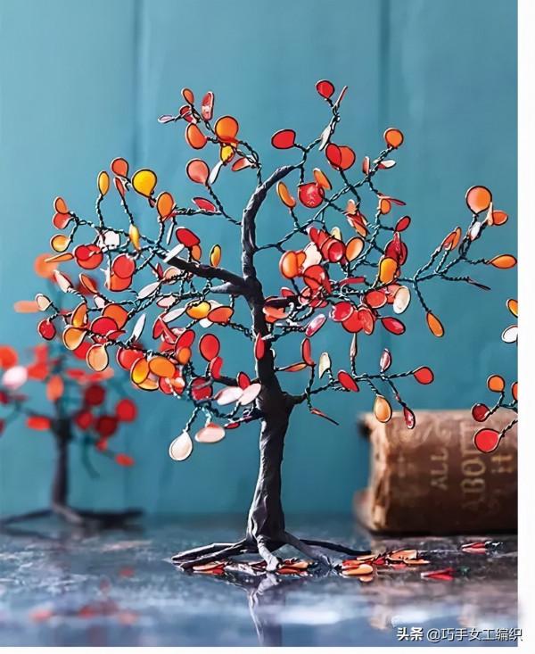 指甲油過期了或不想用了，那就用來做花花飾品吧，