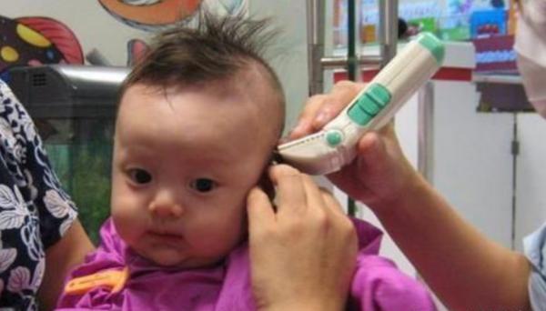 新生兒出生後一個月，父母牢記“3不要”原則，並非偷懶對娃有益