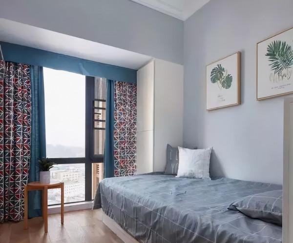 130平新房色彩搭配真心不錯，廚房尤其實用，老婆說願意天天下廚