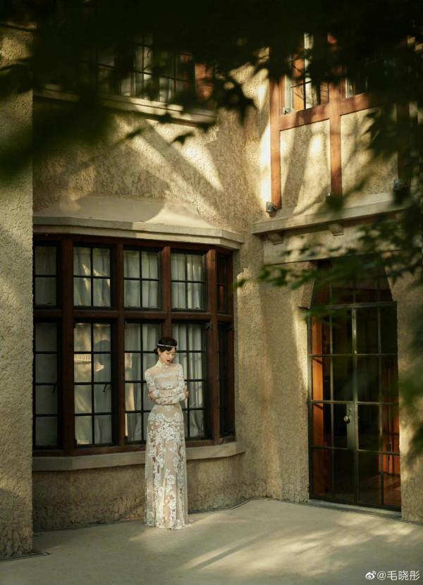 毛曉彤東方名伶民國風旗袍造型極優雅,就像穿越而來的美人 毛曉彤東方名伶民國風旗袍造型極優雅,就像穿越而來的美人
