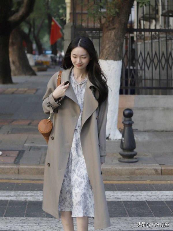 20&plus;女生通勤應該怎樣穿？碼住這四套造型，清新幹練又顯氣質