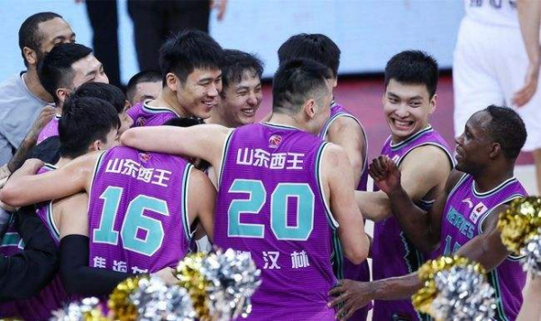 山東今天飛往廣東參加CBA！丁彥雨航焦海龍前往，目標進季後賽