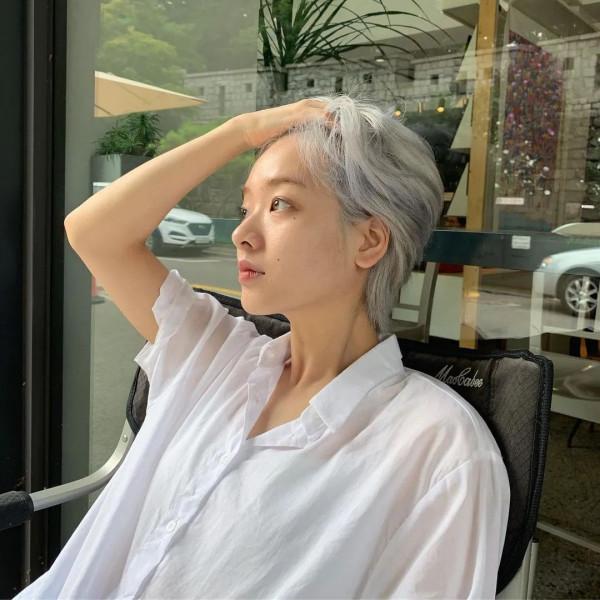 含淚剪髮，李庚希的演技讓人破防了