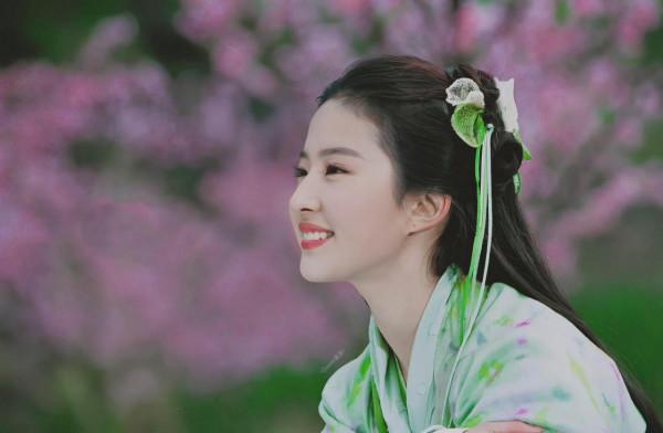 段譽尿褲子、白娘子成傻白甜,2021年這5部翻拍劇,各有各的離譜 段譽尿褲子、白娘子成傻白甜,2021年這5部翻拍劇,各有各的離譜