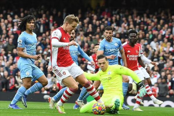 青春的力量！主裁可以阻擋槍手的勝利，但阻止不了槍手的崛起