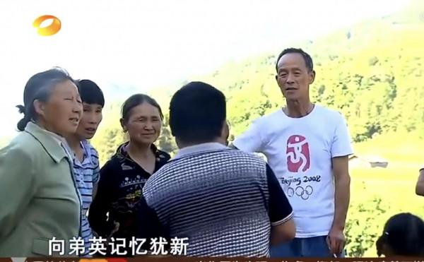 女知青在農村生下兒女後返城,從此杳無音信,如今兒子想找母親 女知青在農村生下兒女後返城,從此杳無音信,如今兒子想找母親