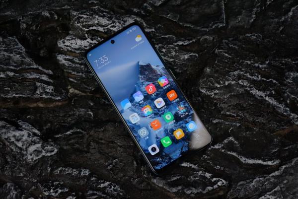 雙11千元機推薦：5款最值得選的手機，統統高配低價