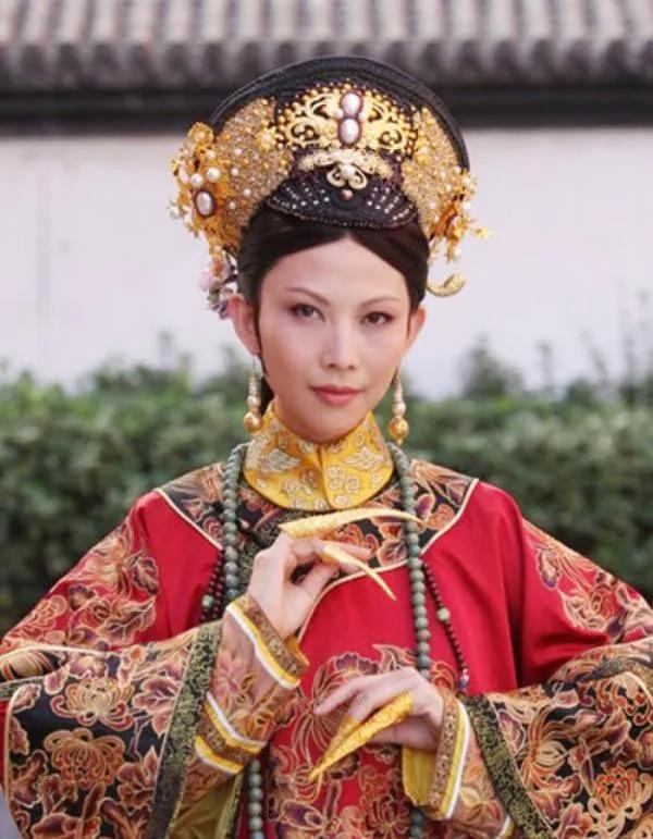 瘦成“紙片人”的5位明星，各有各的辛酸，混娛樂圈怎麼那麼難