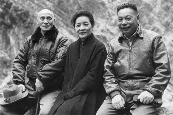 蔣介石模仿宋美齡語氣，給兒子寫信問好，母子倆默契&OpenCurlyDoubleQuote;配合演出&rdquo;