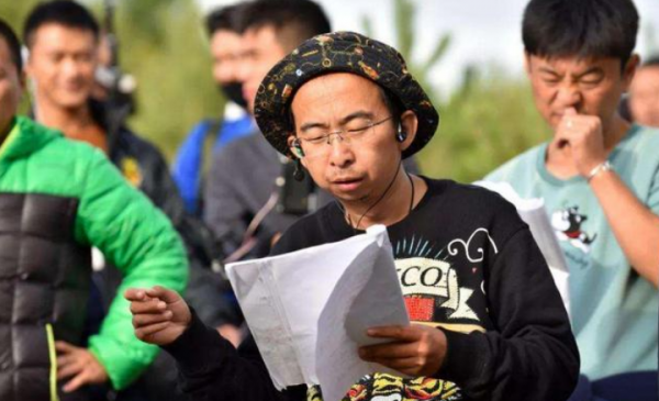 “丑角”巨興茂：從無名配角到億萬名導的心酸歷程