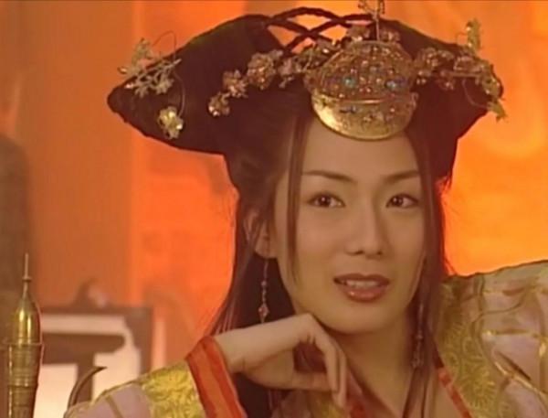 90年代神仙打架,8位新加坡古裝美人,個個花容月貌,秒殺網紅臉 90年代神仙打架,8位新加坡古裝美人,個個花容月貌,秒殺網紅臉