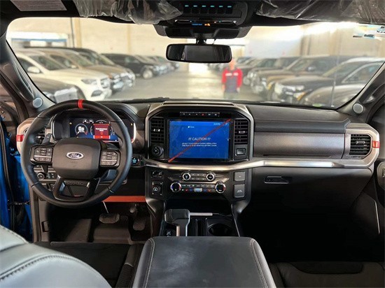 全新福特猛禽&sol;豐田坦途到港，3&period;5TT V6&plus;10AT&plus;五連桿後懸