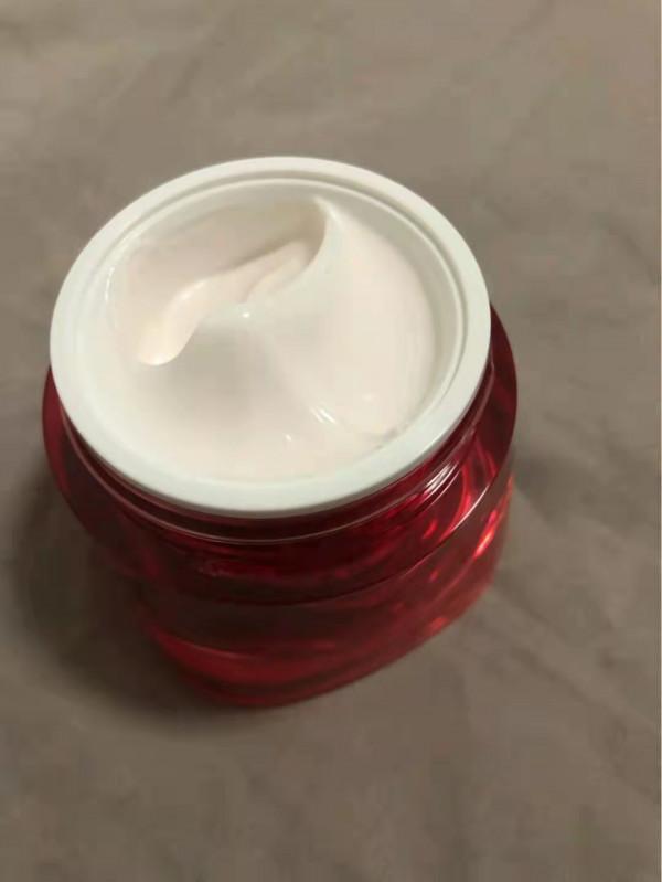 為啥雅詩蘭黛、蘭蔻價格這麼貴，還有人回購，主要是這3個原因