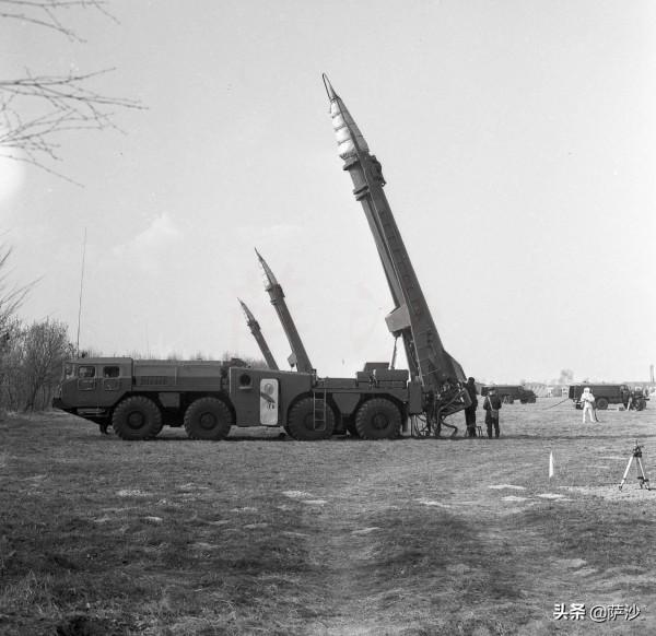 薩達姆發射200枚飛毛腿就讓伊朗停戰？1980年9月22日兩伊戰爭爆發