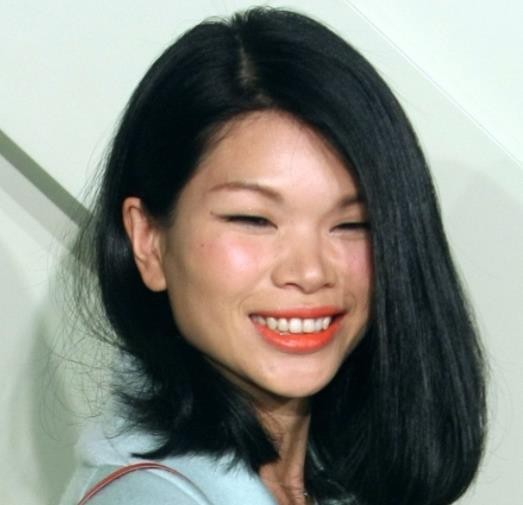 超模呂燕：被身邊人嫌棄，嫁法國貴族後被寵成公主，兒子成她驕傲