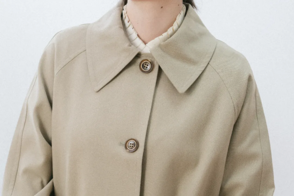 現在的品牌怎麼回事,這衣服也能賣2千? 現在的品牌怎麼回事,這衣服也能賣2千?