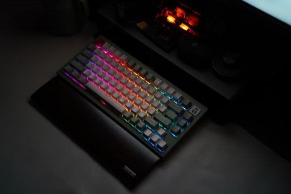 姍姍來遲的Keychron Q1&comma;入手的體驗到底如何