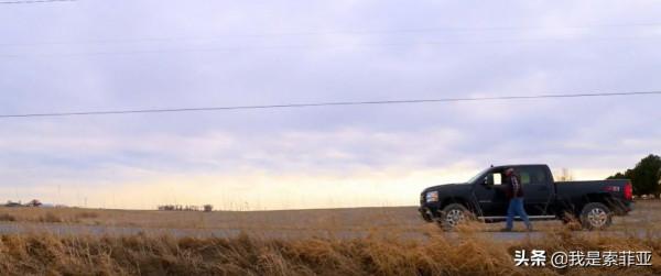 男子在家遇害，警方苦尋真兇無果，25年後，一個護士說她知道真相