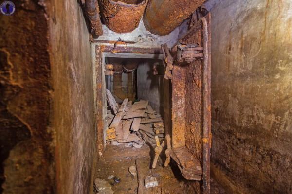 “朱可夫的掩體”，建於第二次世界大戰期間，深度為 30 米