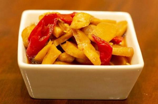 吃“醋泡姜”可以治病?長期食用醋泡生薑的人,身體咋樣了? 吃“醋泡姜”可以治病?長期食用醋泡生薑的人,身體咋樣了?