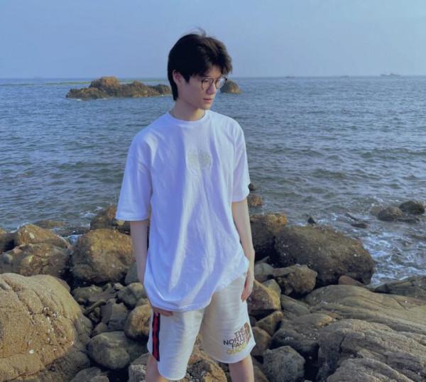 PEL比賽出現“事故”,這樣的決賽圈很離譜,解說表示沒見過 PEL比賽出現“事故”,這樣的決賽圈很離譜,解說表示沒見過