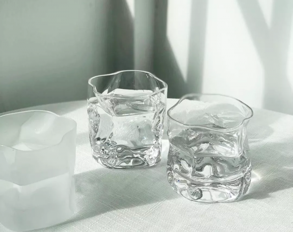 奶奶衫+連衣裙、西裝+闊腿褲，今秋王炸組合，顯高顯瘦炸了