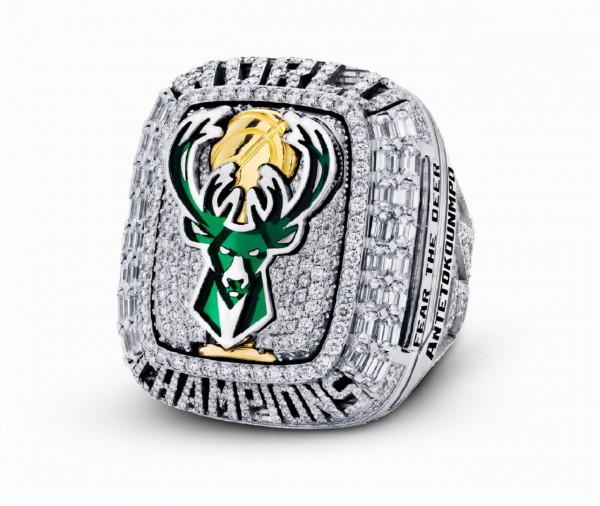 湖人籃網看過來！圓臉登兩戰11中8交易價值上升，火箭想要選秀權