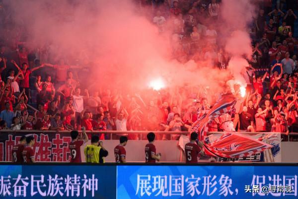 這個荒草叢生的重慶力帆足球場，會是更多俱樂部的結局嗎？