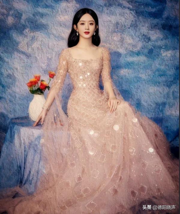 央視六套籌辦的大灣區中秋電影音樂晚會，趙麗穎登臺演唱，好漂亮