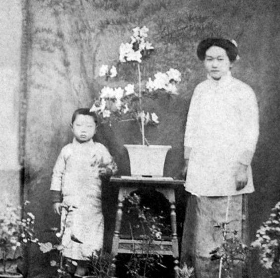 傅雷的原生家庭之痛:幼年被母親傷害,成年後一度對兒子非打即罵 傅雷的原生家庭之痛:幼年被母親傷害,成年後一度對兒子非打即罵