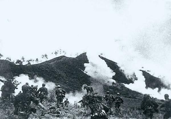 抗美援朝勝利在望，主席為何秘調24萬大軍赴前線？事後發現真高明