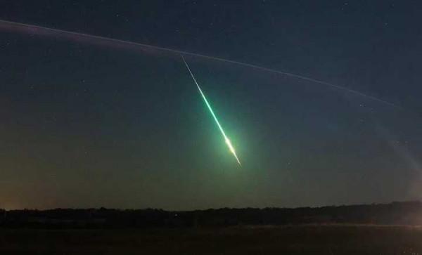 河南唐河火流星或來自一顆消失的彗星,隕石分佈很集中且價值較高 河南唐河火流星或來自一顆消失的彗星,隕石分佈很集中且價值較高