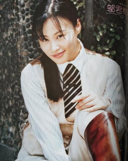 “海上花”鄔君梅,被日本巨星拋棄,嫁二婚老公,55歲被寵成公主 “海上花”鄔君梅,被日本巨星拋棄,嫁二婚老公,55歲被寵成公主