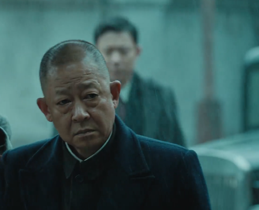 靳東諜戰大劇來襲，首發預告資訊量巨大，王志文黑化眼神成大驚喜