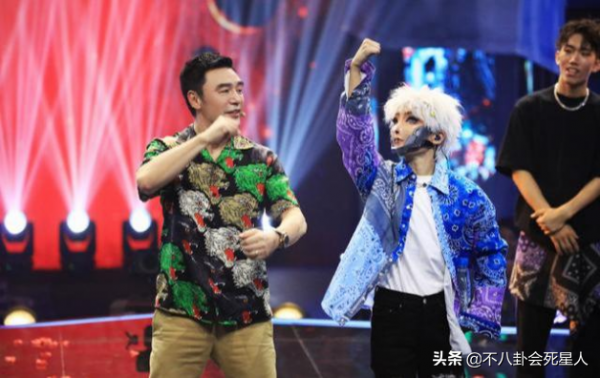 走穴撈金、購百萬豪宅、領退休金,老年港星過上頂級內地生活 走穴撈金、購百萬豪宅、領退休金,老年港星過上頂級內地生活