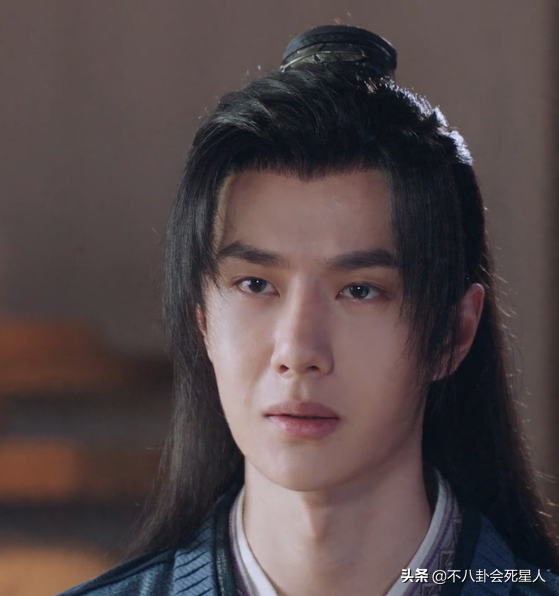 男星臉腫太可怕！顏值下滑十倍，王一博、鹿晗、李易峰紛紛中招