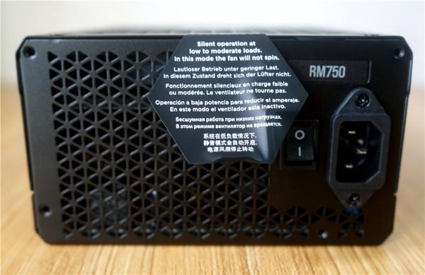 桌面上的武直&mdash;&mdash;5800X&plus;索泰3080天啟&plus;TT阿帕奇MINI機箱裝機