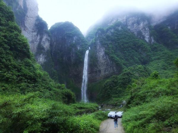 湘西有一條40公里景觀路，還未開發，我自駕後稱其為“最美縣道”