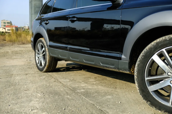 儘管踩油門,剩下的交給Quattro,開著二手越野版奧迪Q7去玩泥巴 儘管踩油門,剩下的交給Quattro,開著二手越野版奧迪Q7去玩泥巴