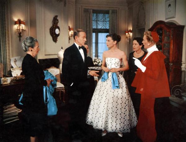 赫本和格蕾絲·凱利造型全方位對比:從銀幕穿搭到私服,你pick誰 赫本和格蕾絲·凱利造型全方位對比:從銀幕穿搭到私服,你pick誰